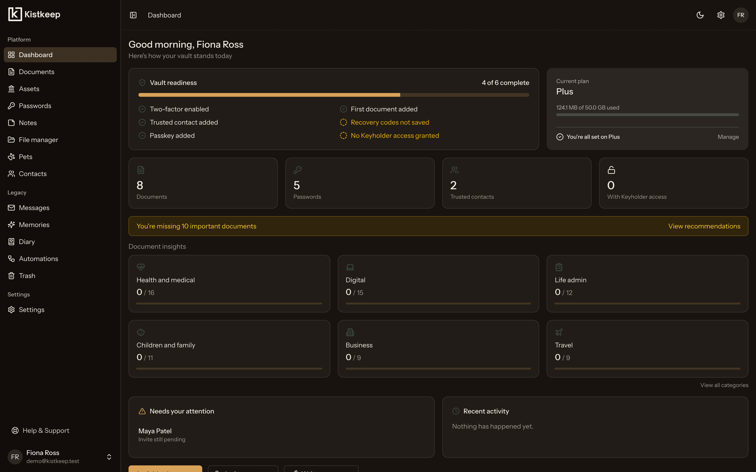 The Kistkeep dashboard, showing vault readiness and an overview of stored items, in dark mode
